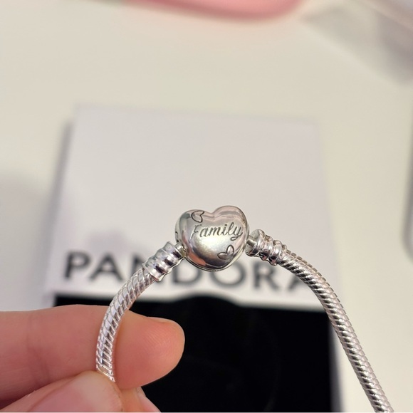 PANDORA FAMILY TREE HEART SILVER CHARM BRACELET - Picture 5 of 7
